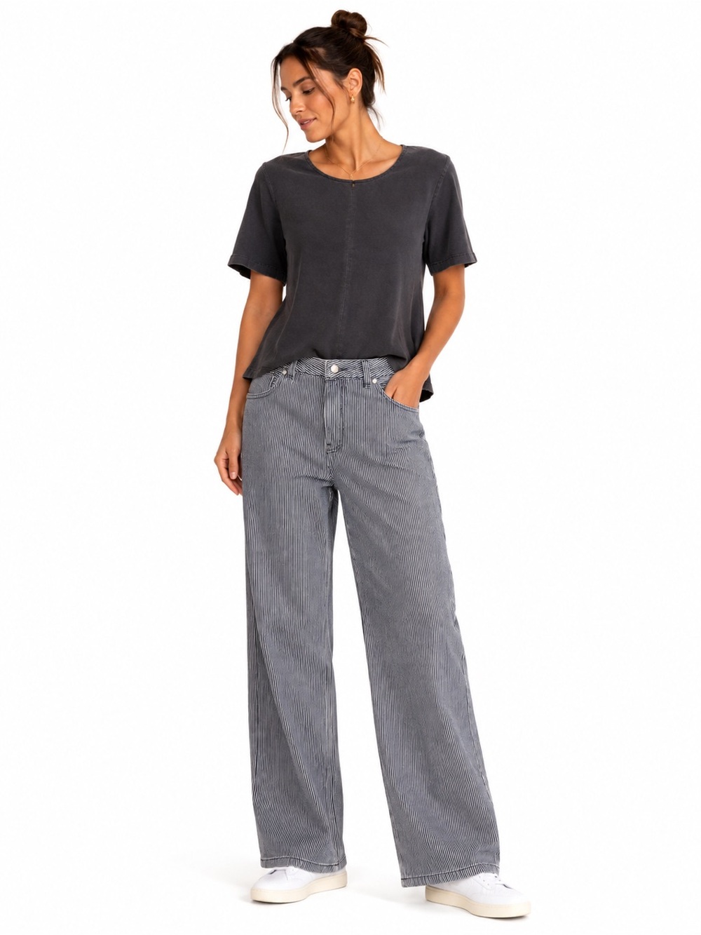 BDG Size 29 Women's High-Rise Wide Leg Jeans in Blue & White Stripe - Picture 1 of 13